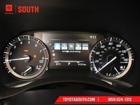 Used 2022 Toyota Highlander XLE image 12