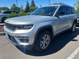 Used 2022 Jeep Grand Cherokee Limited AWD/4WD video 1
