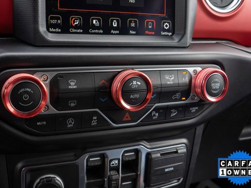 Used 2021 Jeep Wrangler Unlimited Rubicon AWD/4WD image 19