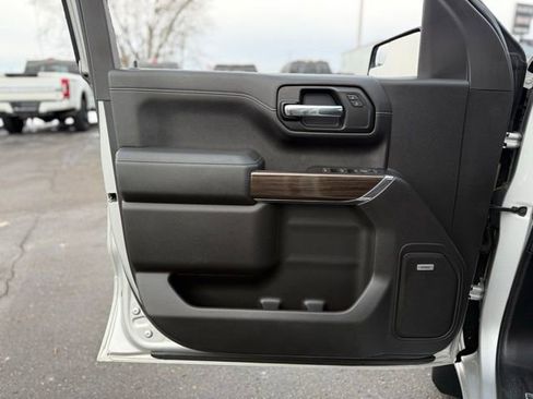 Used 2020 Chevrolet Silverado 1500 RST w/ All-Star Edition image 11