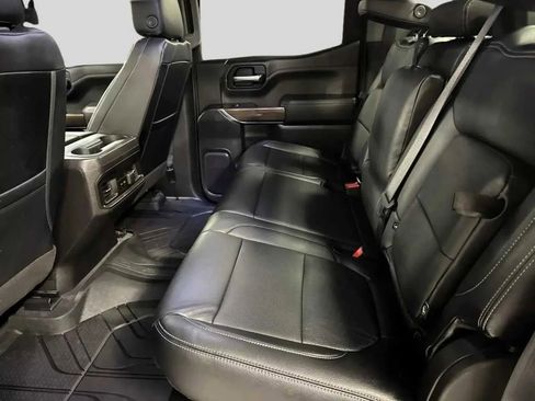 Used 2019 Chevrolet Silverado 1500 LT Trail Boss image 16