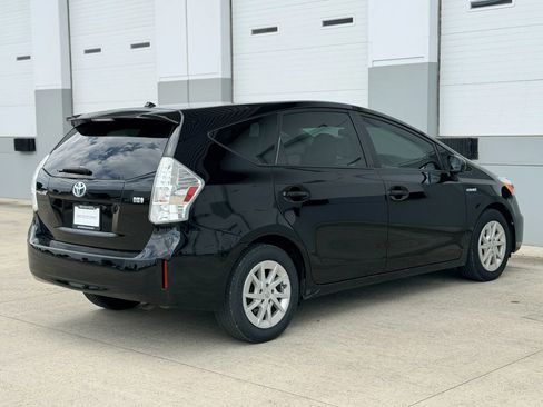 Used 2012 Toyota Prius V Two FWD image 5