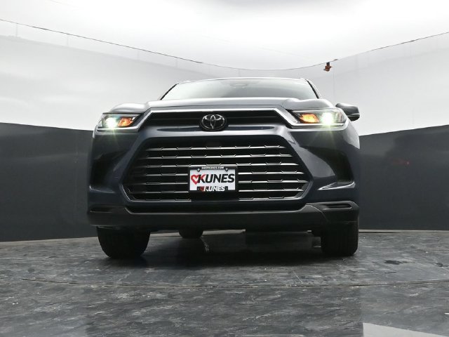 Used 2026 Toyota Grand Highlander AWD image 50