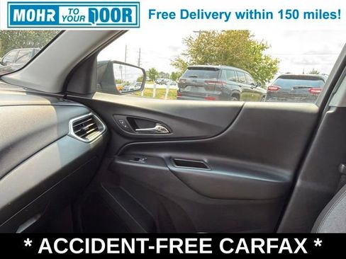 Used 2018 Chevrolet Equinox LT FWD image 28