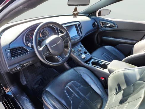Used 2016 Chrysler 200 S w/ Navigation & Sound Group I image 10