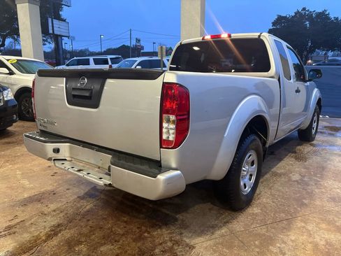 Used 2017 Nissan Frontier S image 6