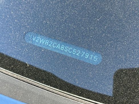Used 2025 Volkswagen Atlas SE FWD image 2