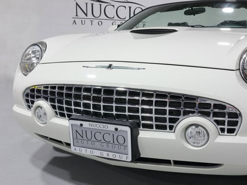 Used 2002 Ford Thunderbird image 92