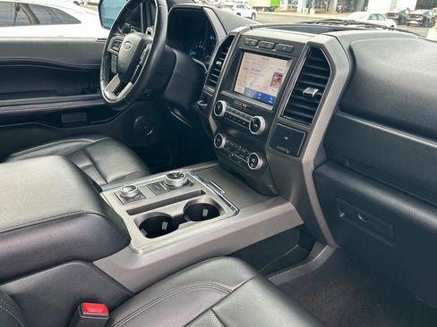 Used 2021 Ford Expedition XLT AWD/4WD image 17