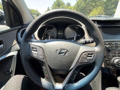 Used 2017 Hyundai Santa Fe Sport AWD/4WD image 17