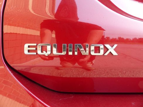 Used 2018 Chevrolet Equinox LT AWD/4WD image 15