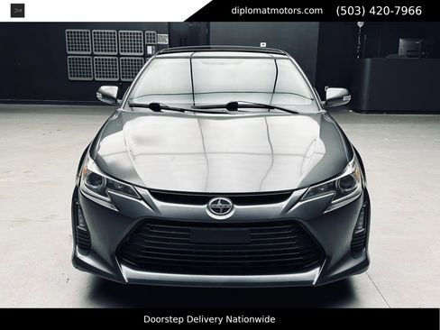 Used 2015 Scion tC FWD image 10