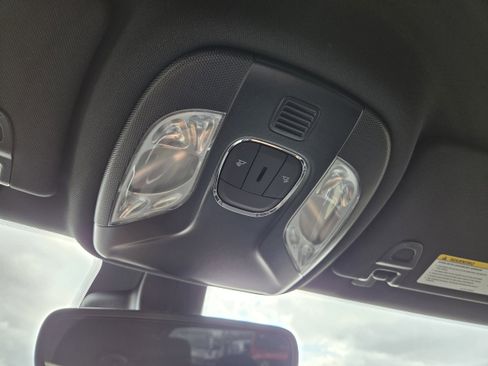 New 2026 Jeep Compass Latitude image 35