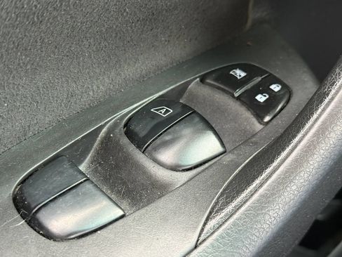 Used 2014 Nissan Altima 2.5 S FWD image 23