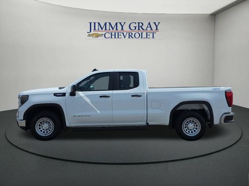 Used 2025 GMC Sierra 1500 Pro w/ Pro Value Package AWD/4WD image 2