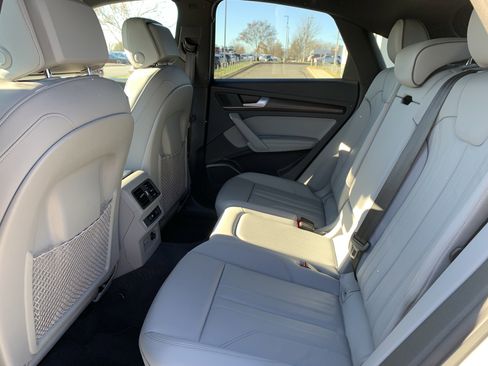 Certified 2024 Audi Q5 2.0T Premium Plus w/ Premium Plus Package image 34