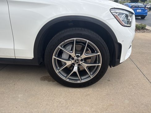 Used 2021 Mercedes-Benz GLC 300 4MATIC image 13