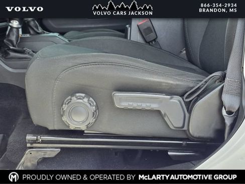 Used 2020 Jeep Wrangler Unlimited Sahara AWD/4WD image 13