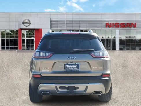 Used 2020 Jeep Cherokee Limited w/ Luxury Group image 6