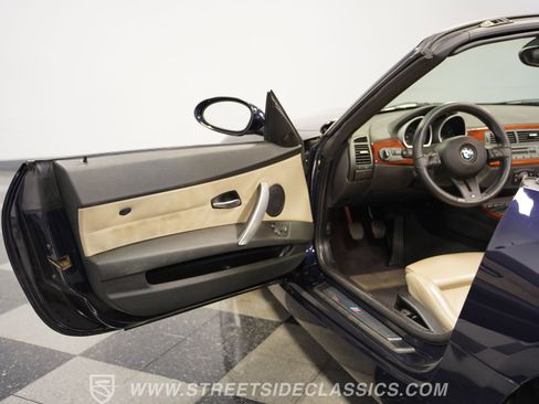 Used 2007 BMW M Roadster image 37