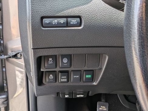 Used 2021 Nissan Rogue Sport SV AWD/4WD image 14