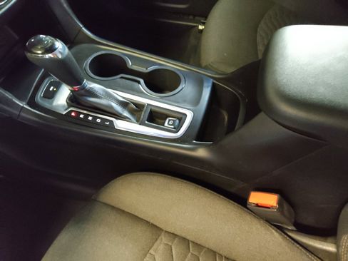 Used 2021 Chevrolet Equinox LT image 26