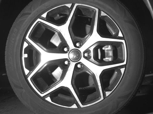 Used 2025 Jeep Compass Limited image 13