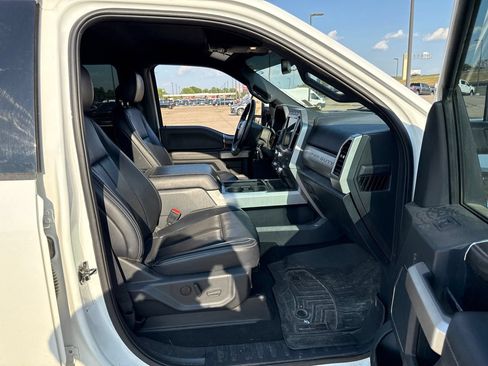 Used 2022 Ford F250 Lariat w/ Lariat Value Package AWD/4WD image 13