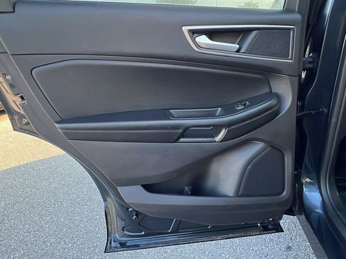 Used 2022 Ford Edge SEL w/ Convenience Package AWD/4WD image 18