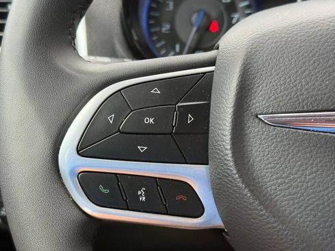 Used 2023 Chrysler 300 Touring L w/ Popular Equipment Group AWD/4WD image 15