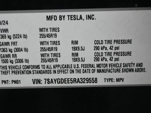 Used 2024 Tesla Model Y Long Range AWD/4WD image 6