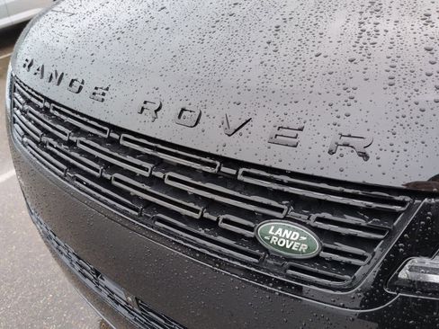 New 2026 Land Rover Range Rover Sport SE image 11