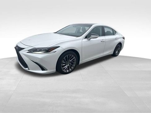 Used 2024 Lexus ES 350 Ultra Luxury w/ Accessory Package (Z1) FWD image 4