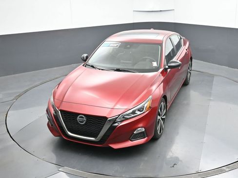 Used 2020 Nissan Altima 2.0 SR image 45