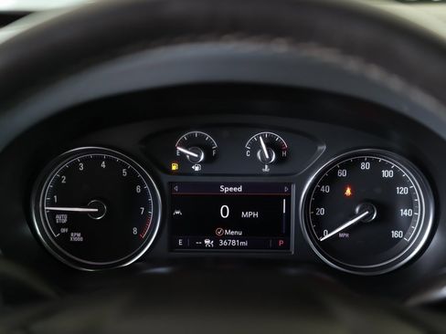 Used 2022 Buick Enclave Essence w/ Sport Touring Edition image 11