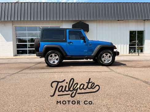 Used 2015 Jeep Wrangler Sport w/ Quick Order Package 24S AWD/4WD image 1
