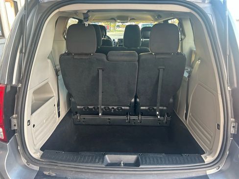 Used 2016 Dodge Grand Caravan American Value Package image 13