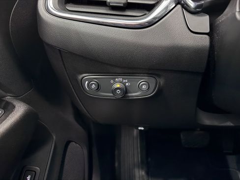 Used 2022 Chevrolet Equinox Premier AWD/4WD image 21