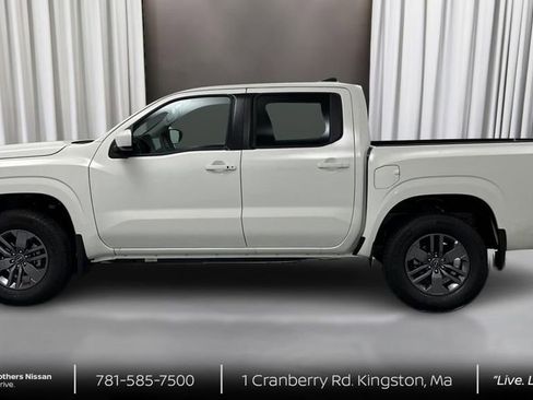 Used 2025 Nissan Frontier SV w/ SV Convenience Package image 8