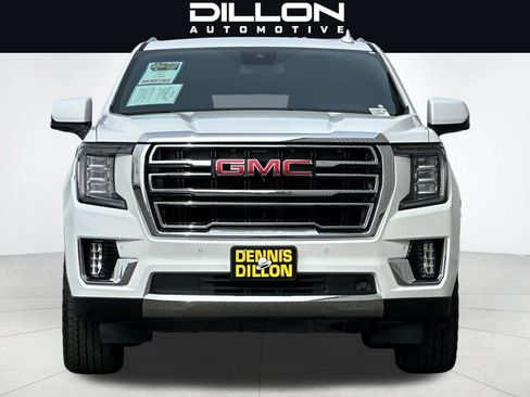 Used 2023 GMC Yukon SLT w/ SLT Premium Package AWD/4WD image 9