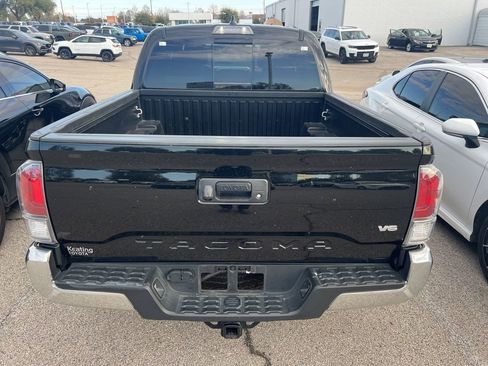 Used 2023 Toyota Tacoma TRD Off-Road image 7