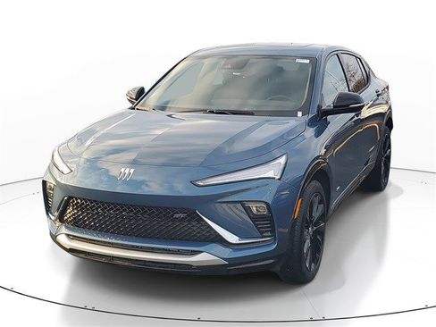 Used 2025 Buick Envista Sport Touring w/ Convenience I Package image 2