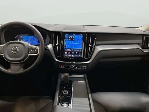 Used 2025 Volvo XC60 B5 Core AWD/4WD image 71