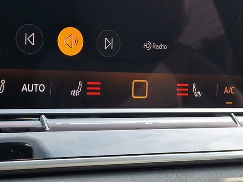 New 2026 Volkswagen Tiguan SE R-Line AWD/4WD image 17