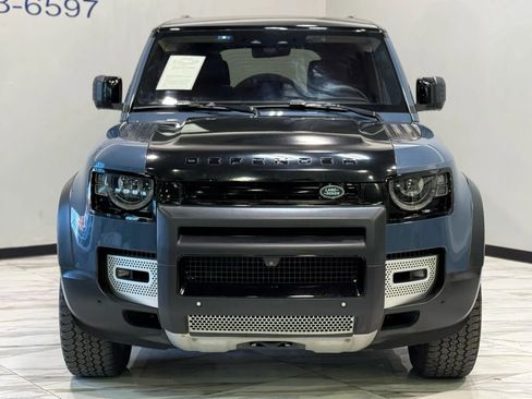 Used 2020 Land Rover Defender 110 SE image 3