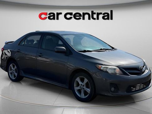 Used 2013 Toyota Corolla S FWD image 7