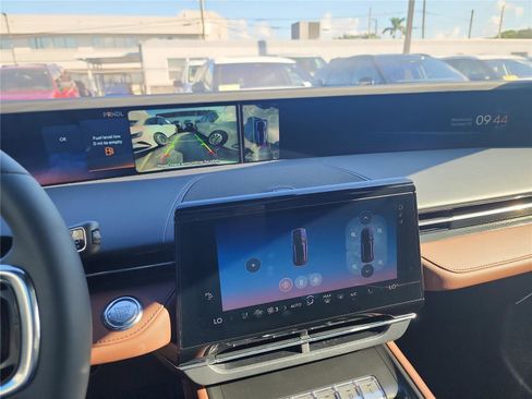 New 2026 Lincoln Nautilus Reserve image 34