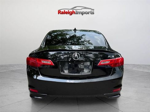 Used 2015 Acura ILX w/ Technology Package FWD image 4