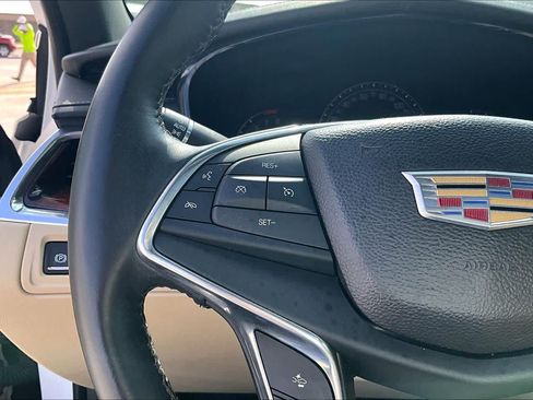 Used 2017 Cadillac XT5 Luxury w/ Driver Awareness Package FWD image 22