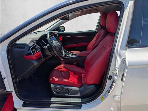 Used 2020 Toyota Camry XSE FWD image 14